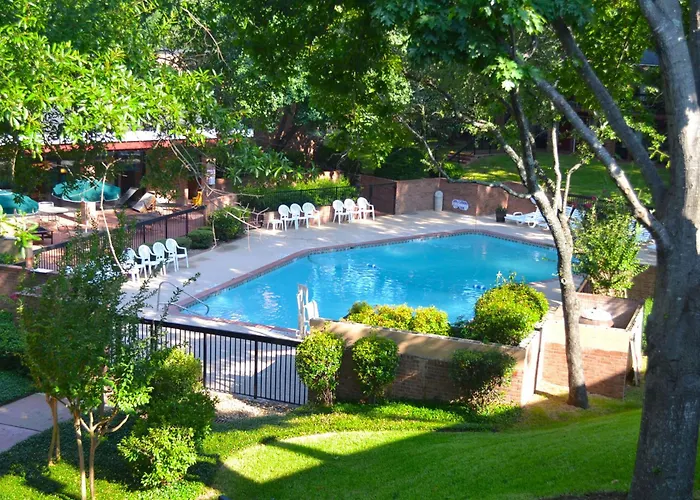 Magnuson Grand Hotel And Conference Center Tyler