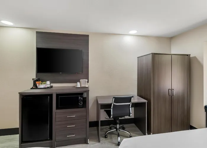 Sonesta Essential Hotels Longview